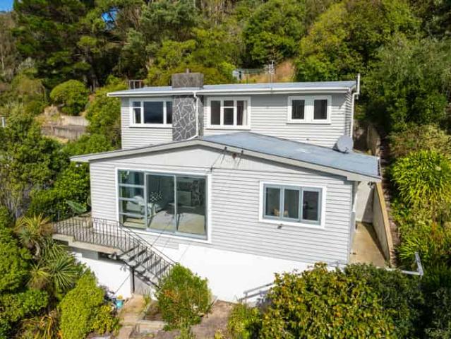 House for rent in Otakou