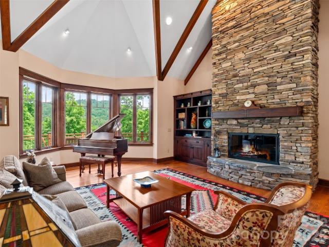 House for sale in Hendersonville, North Carolina