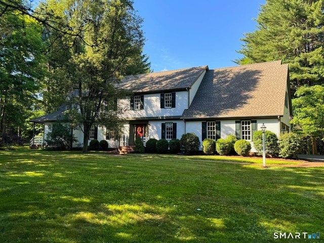 House for sale in Simsbury, Connecticut