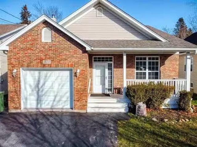 House for sale in Dartmouth, Nova Scotia