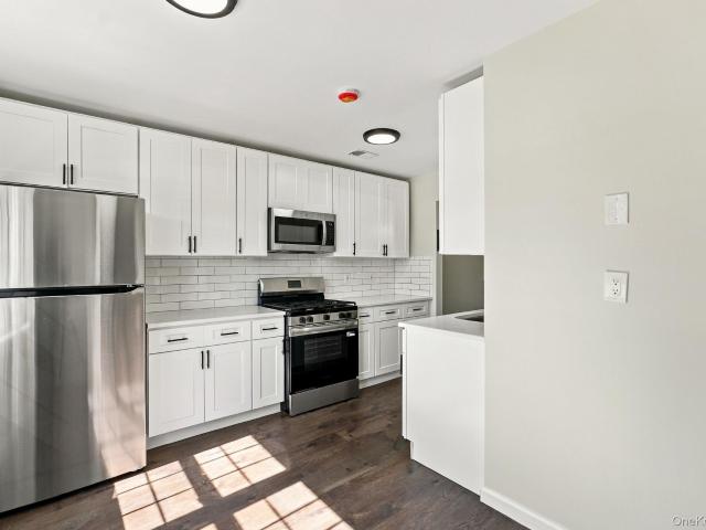 House for sale in Continental Manor, Town of New Windsor