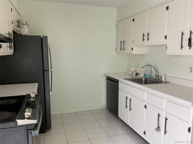 Condo for sale in Blooming Grove, New York