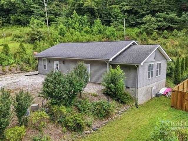House for sale in Avery, North Carolina