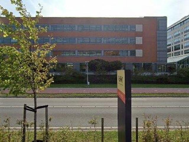 Bedrijfspand te huur in Schiphol-rijk, Noord Holland