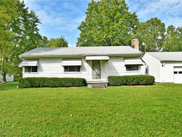 House for sale in Warren Township, Trumbull County