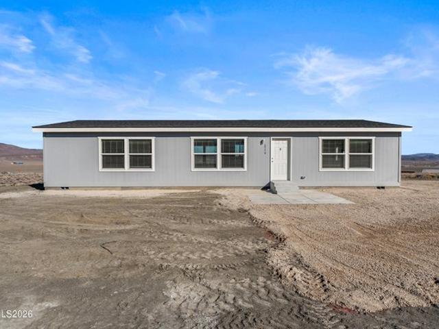 House for sale in Silver Springs, Nevada