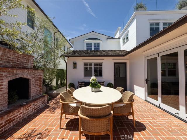 House for sale in Corona Del Mar, California