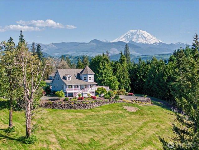 House for sale in Enumclaw, Washington