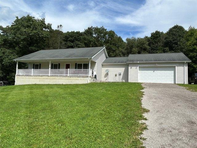 House for sale in Crawford, Pennsylvania