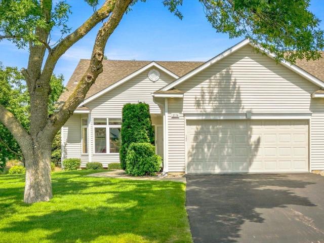 Townhouse for sale in Burnsville, Minnesota