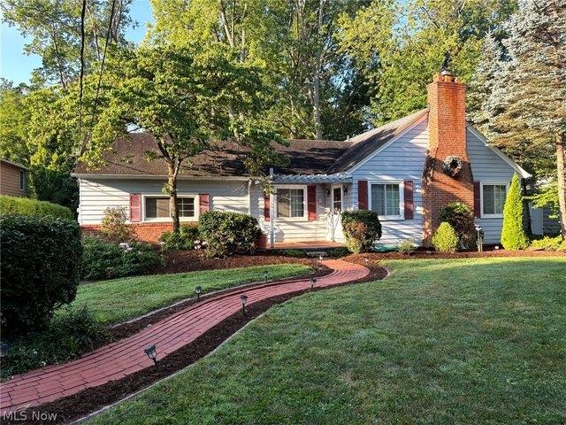 House for sale in Sturbridge Square Apartments, Westlake