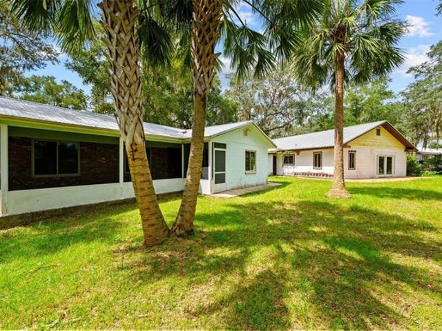 House for sale in Dixie, Florida