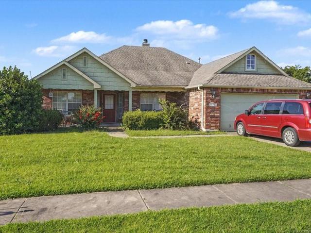 House for sale in Coweta, Oklahoma