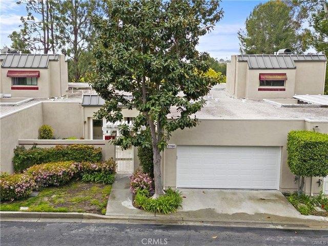 Townhouse for sale in Mission Viejo, California