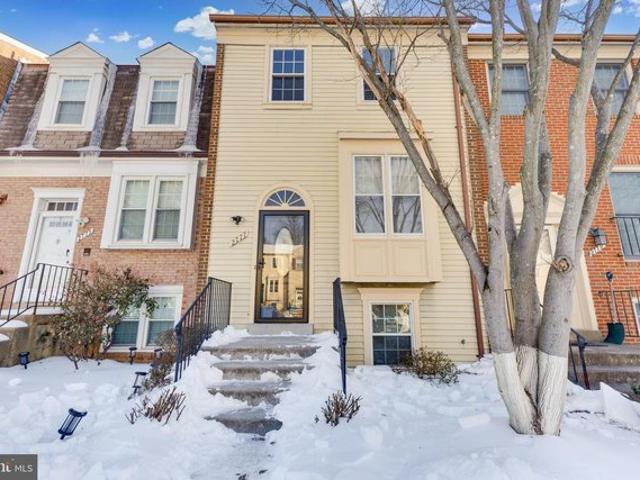 Townhouse for sale in Virginia