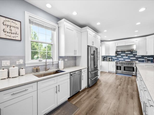 House for sale in North Aurora, Illinois