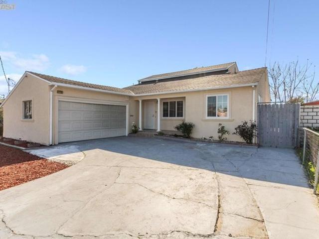House for sale in Hayward, California
