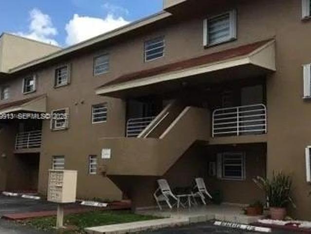 Condo for sale in Hialeah, Florida
