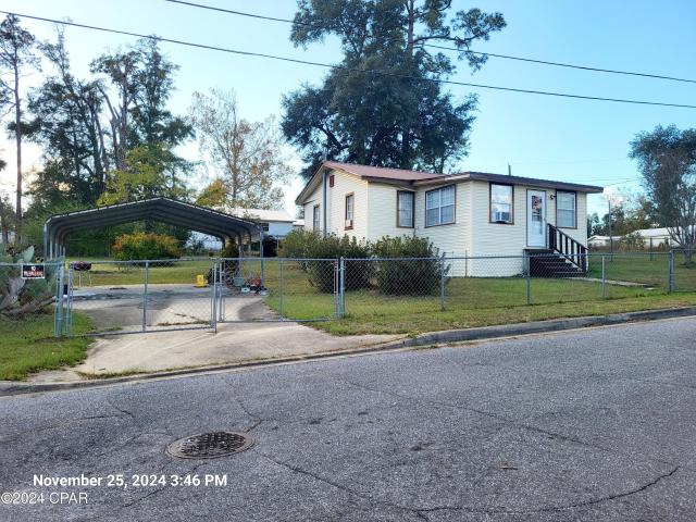 House for sale in Marianna, Florida