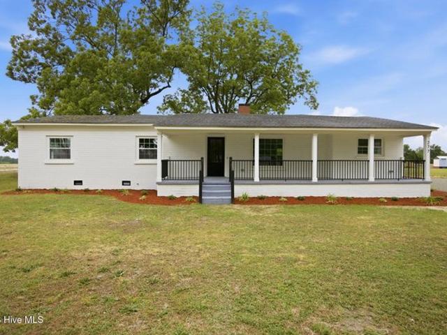 House for sale in Mount Olive, North Carolina