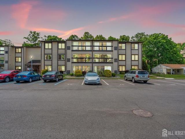 Condo for sale in Cedar Knolls, New Jersey