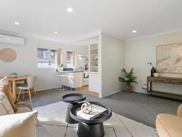 Townhouse for sale in Matata, Wellington