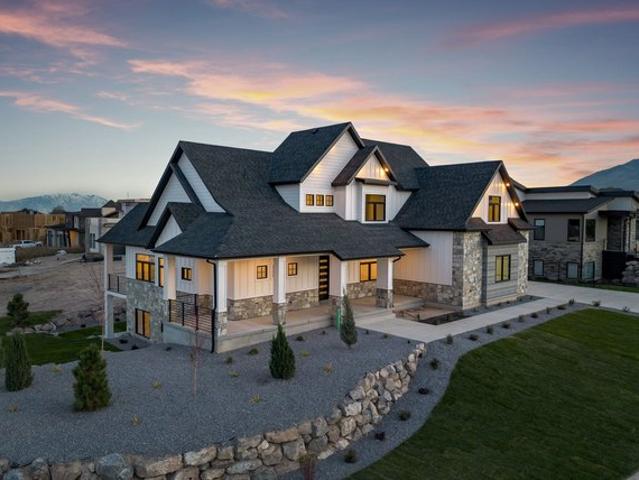 House for sale in Saratoga Springs, Utah