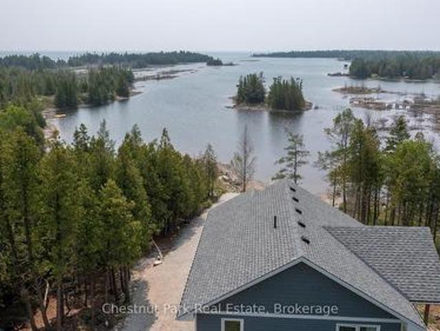 House for sale in Ontario