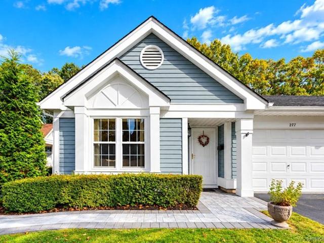 Condo for sale in Ridge, Town of Brookhaven