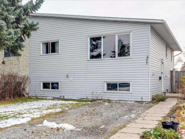House for sale in Oriole Park, City of Red Deer