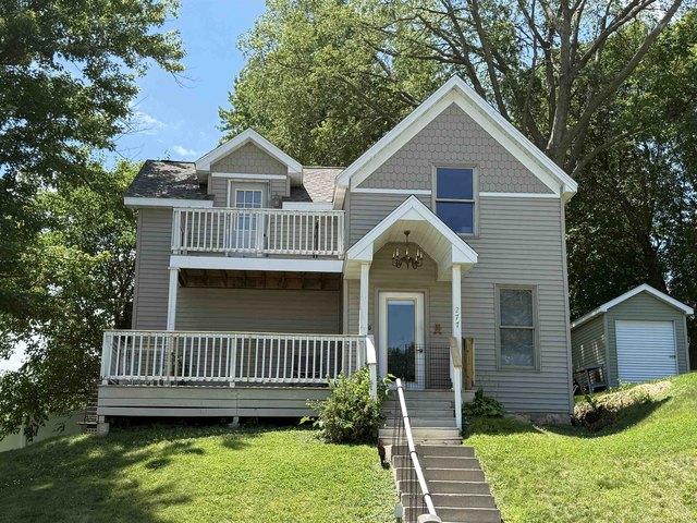 House for sale in Dubuque, Iowa
