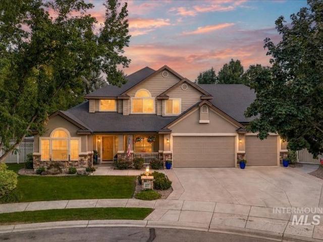 House for sale in Eagle, Idaho