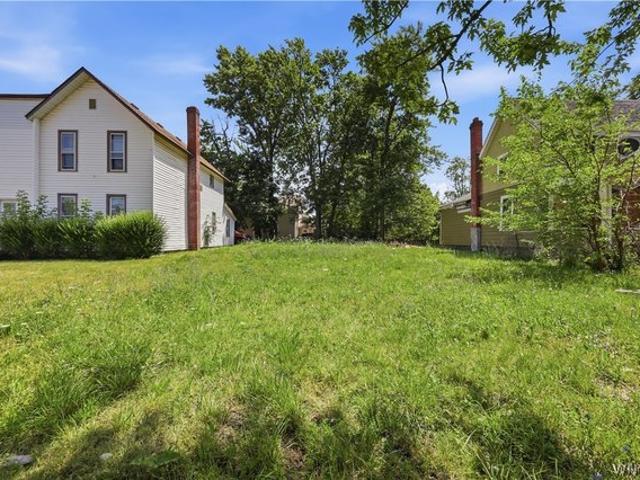 Land for sale in Niagara, New York