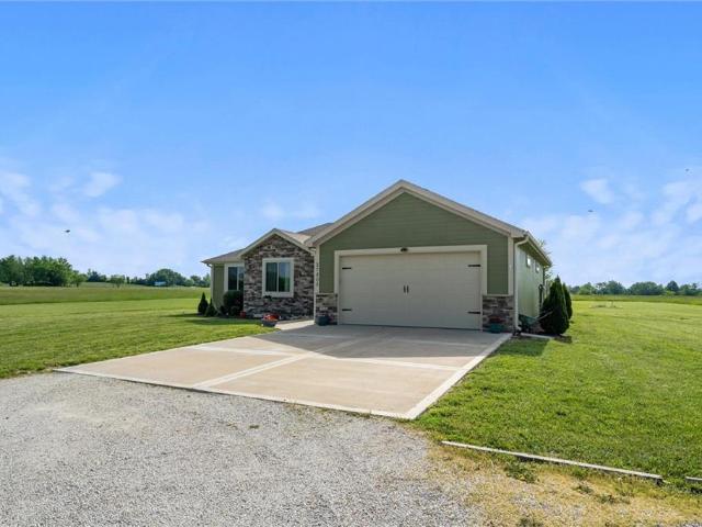 House for sale in Harrisonville