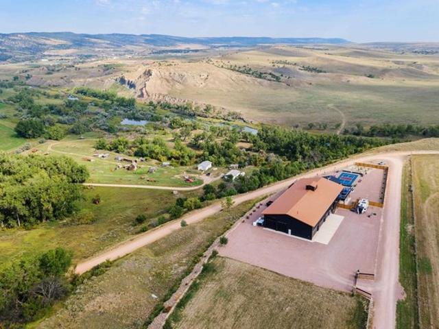House for sale in Hot Springs, South Dakota