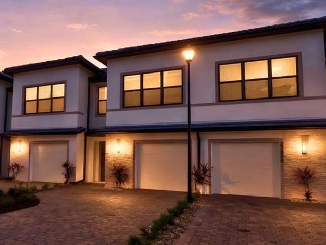 Townhouse for sale in Bonita Springs, Florida
