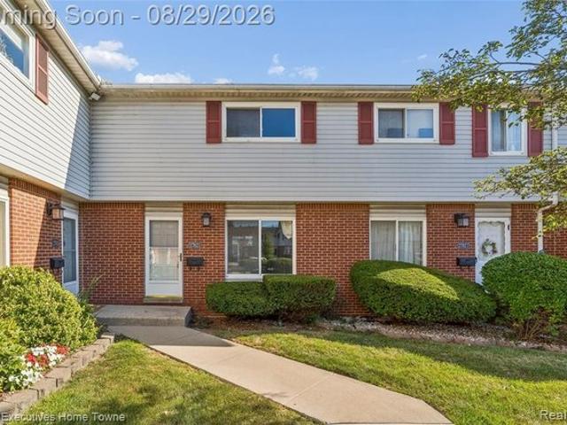 Townhouse for sale in Roseville, Michigan