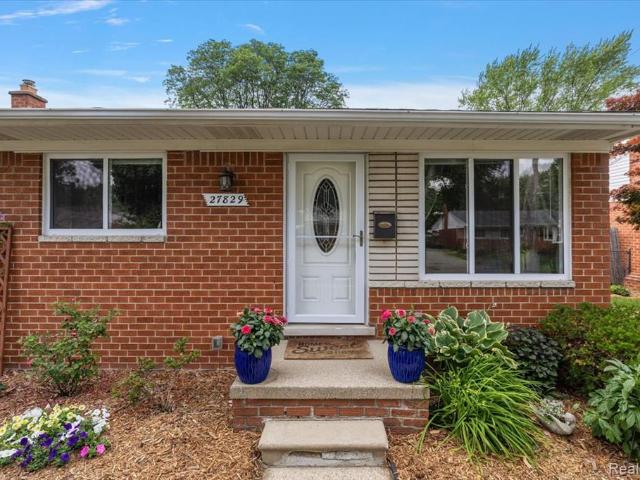 House for sale in Madison Heights