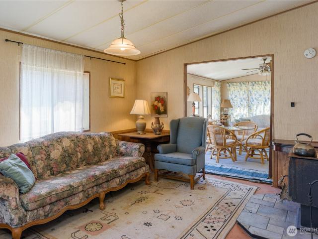 House for sale in Eastsound, Washington