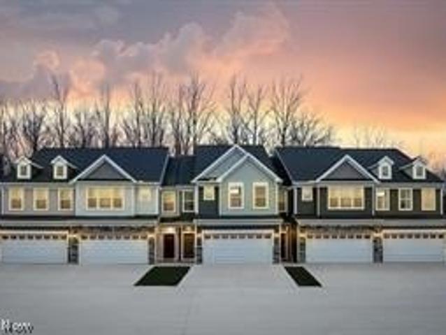 Townhouse for sale in Westlake, Ohio
