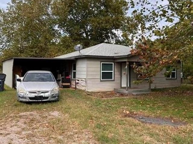 House for sale in Wayne, McClain County