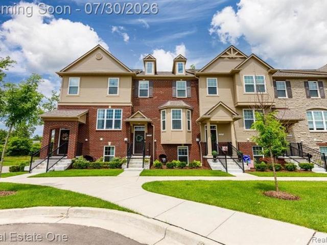 Townhouse for sale in Rochester Hills, Michigan
