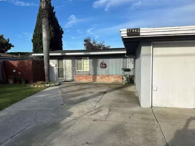 House for sale in Hayward