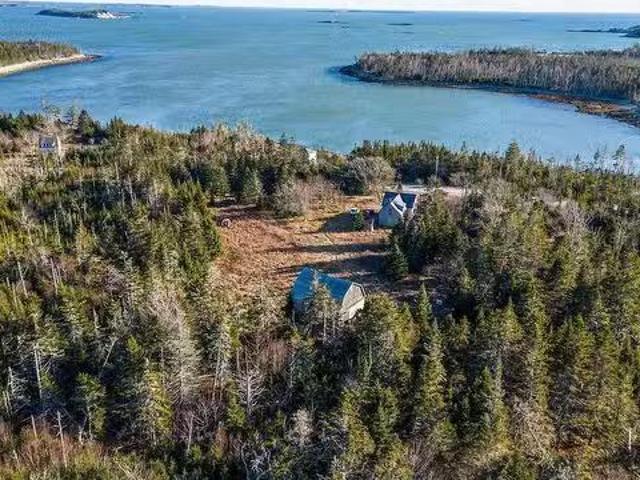 House for sale in Moosehead, Nova Scotia