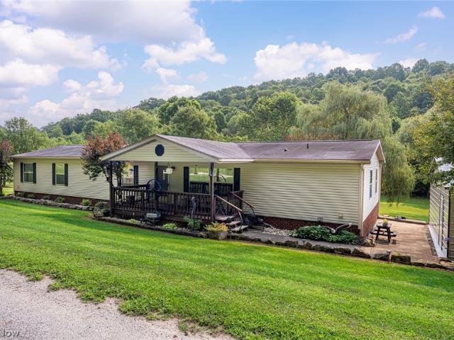 House for sale in Warsaw, Ohio