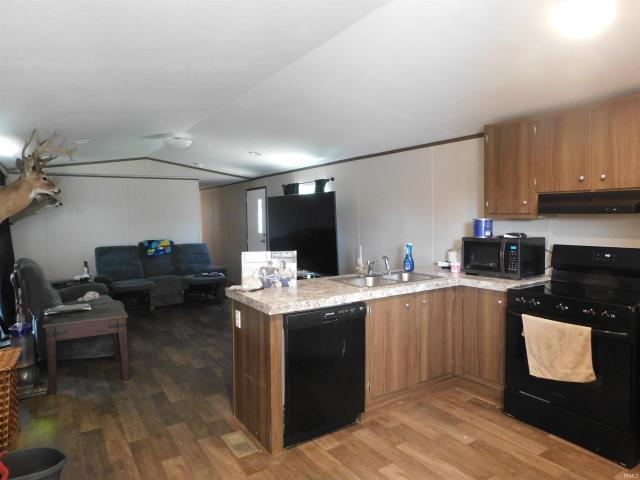 House for sale in Pekin, Indiana