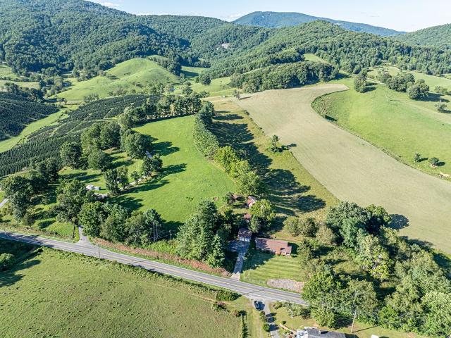House for sale in Independence, Grayson County