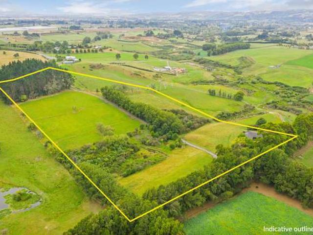 Property for sale in Paerata
