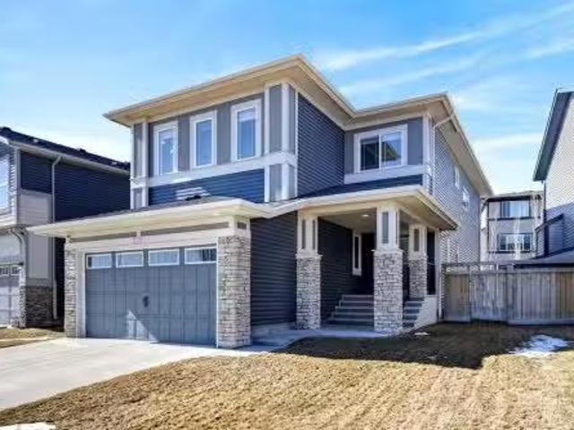House for sale in Airdrie, Alberta