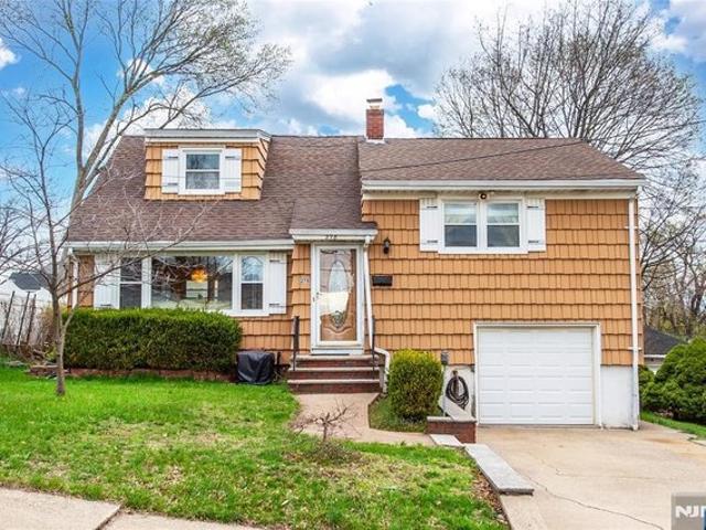 House for sale in Hackensack, New Jersey
